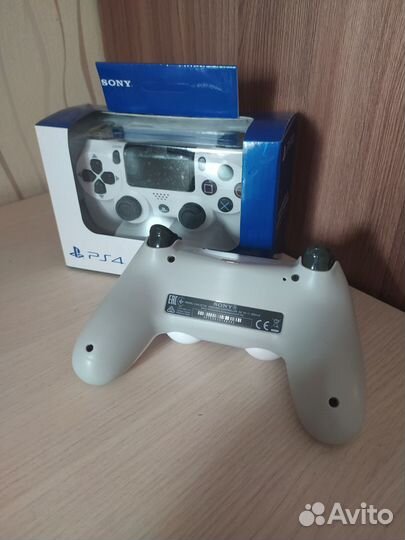 Джойстик PS4 белый(новый)