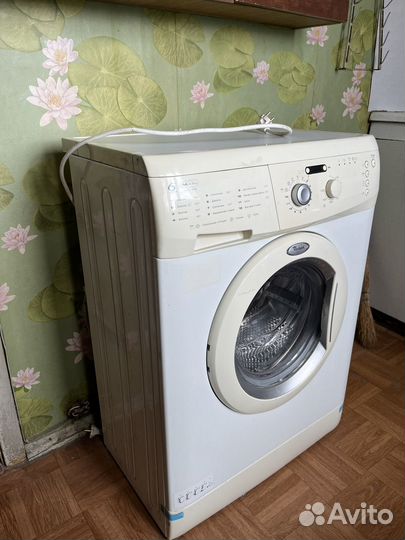 Стиральная машина Whirlpool AWG 236