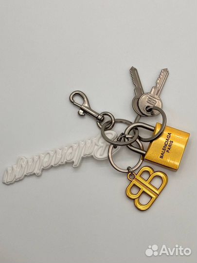 Брелок balenciaga