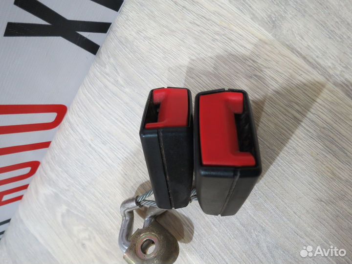 Ответная часть ремня Volkswagen Passat B6