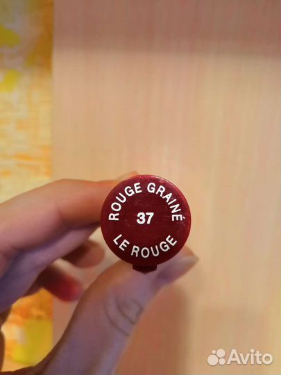 Помада givenchy le rouge 37