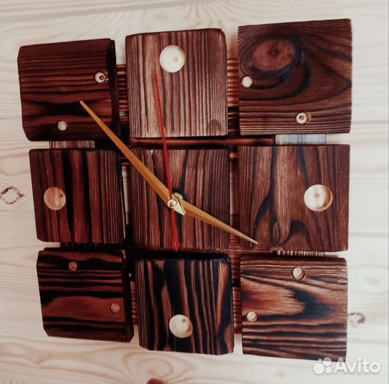 Часы ручной работы