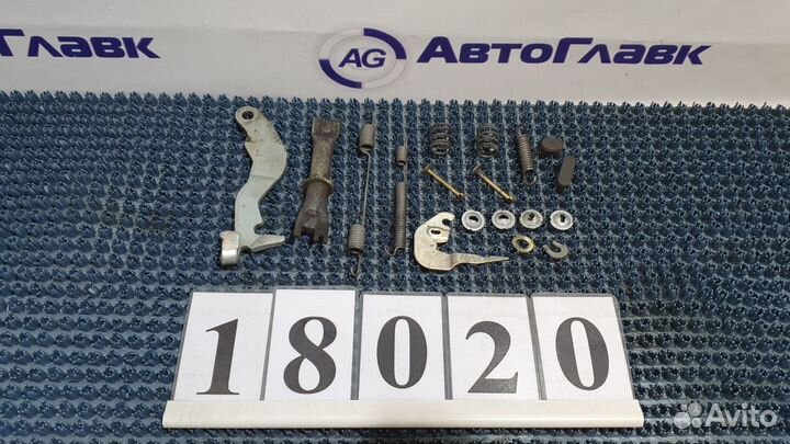 Ремкомплект стояночного тормоза Mitsubishi Dingo