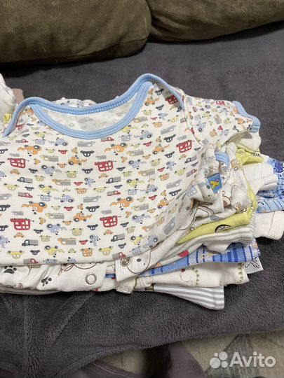 Одежда для новорожденных пакетом 62