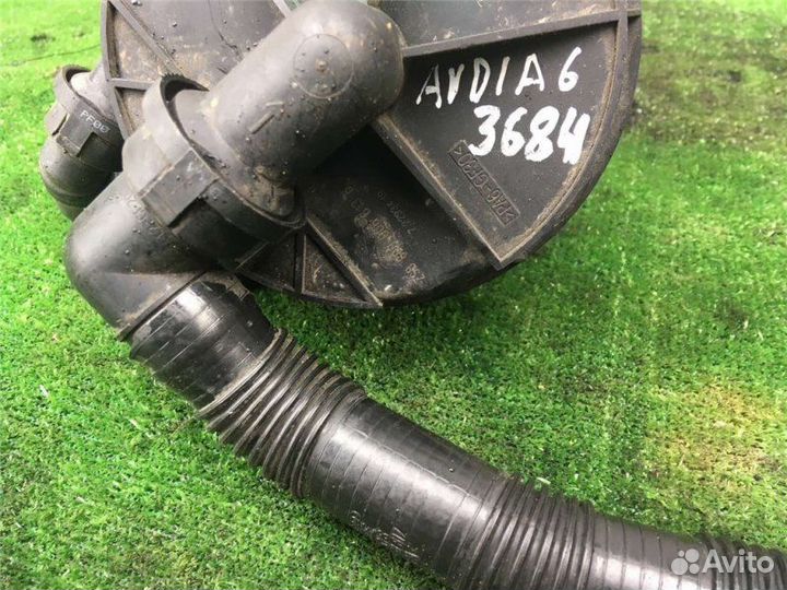 Насос воздушный Audi A4 2002