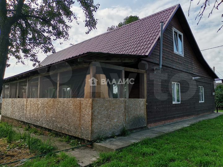 Дом 182 м² на участке 45 сот.