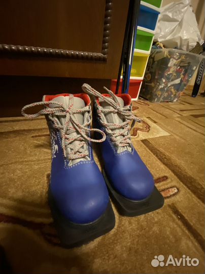 Лыжные ботинки 35