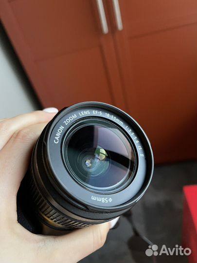 Зеркальный фотоаппарат canon eos 550d