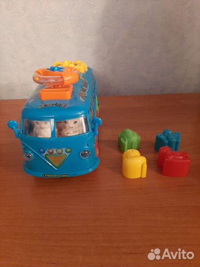 Игрушка автобус музыкальный новый