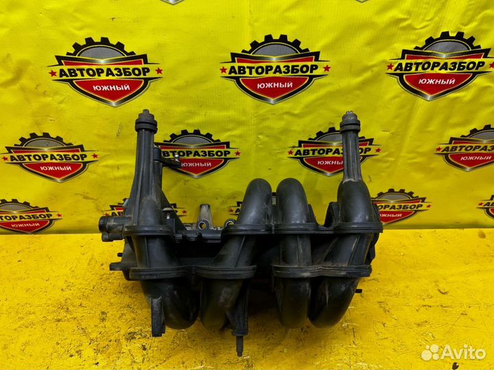 Коллектор впускной Renault Logan 1