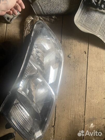 Фара под ремонт рено логан 2