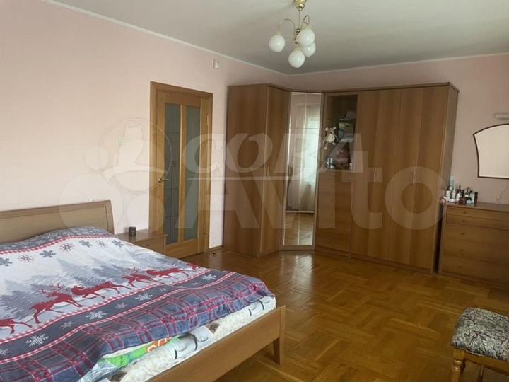 4-к. квартира, 140 м², 5/5 эт.