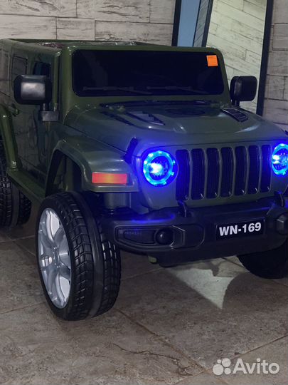 Детский электромобиль jeep новый