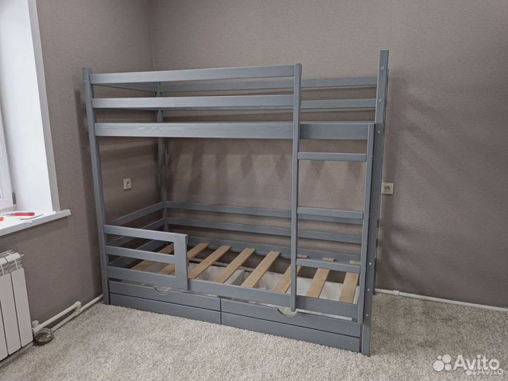 Кровать двухъярусная. Массив сосны. Изготовитель