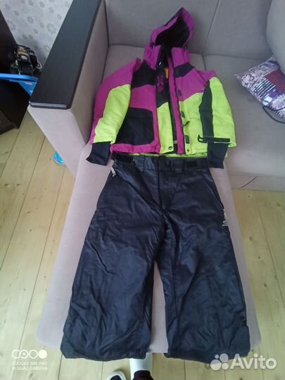 Женский горнолыжный костюм