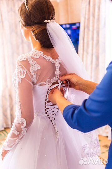 Свадебное платье