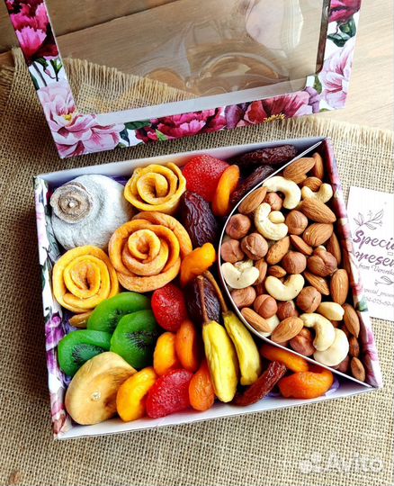 Подарки съедобные; орехи в мёде