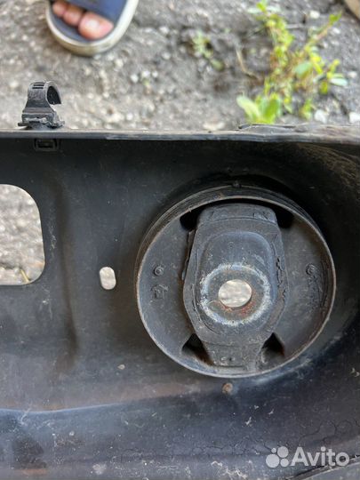 Подрамник задний Lexus NX200T