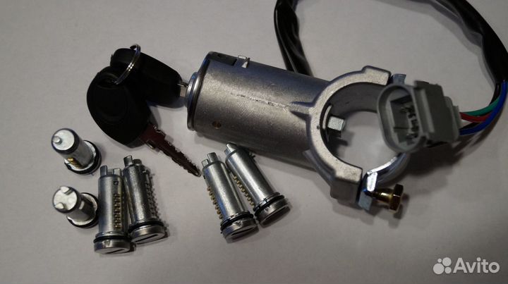 Замок зажигания, личинки дверей Iveco Daily 99-12