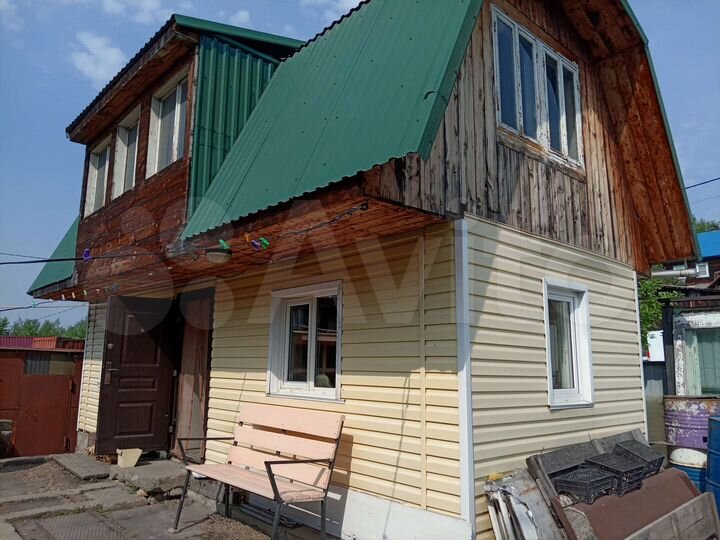 Дом 28,8 м² на участке 6,4 сот.