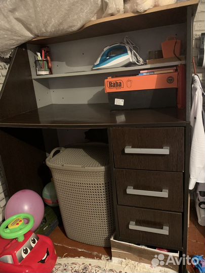 Компьютерный стол