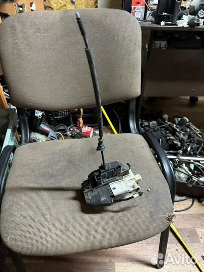 Замок двери передний левый Kia Ceed ED хэтчбек 1.6