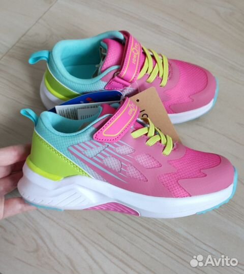 Кроссовки на девочку Размер 30 новые