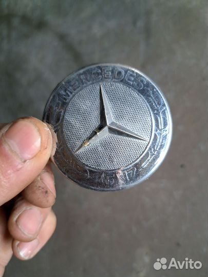 Эмблема капота Mercedes W164