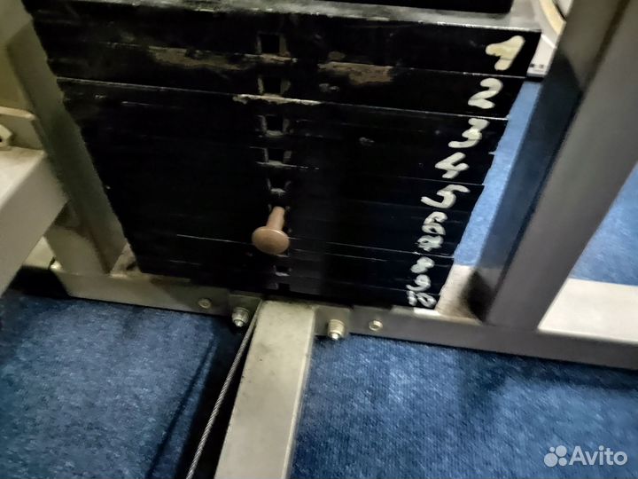 Тренажер для сгибание лежа и разгибание ног