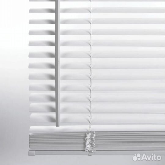 Жалюзи горизонтальные 190х160