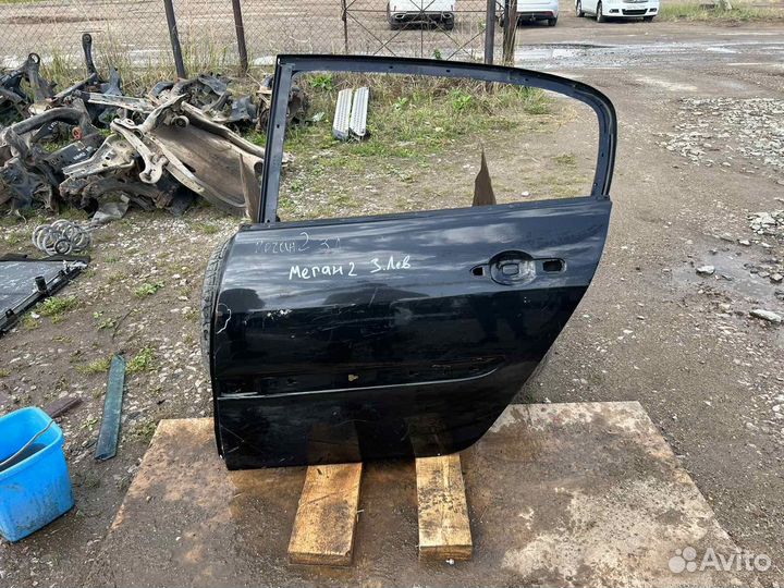 Дверь задняя левая Renault Megane 2
