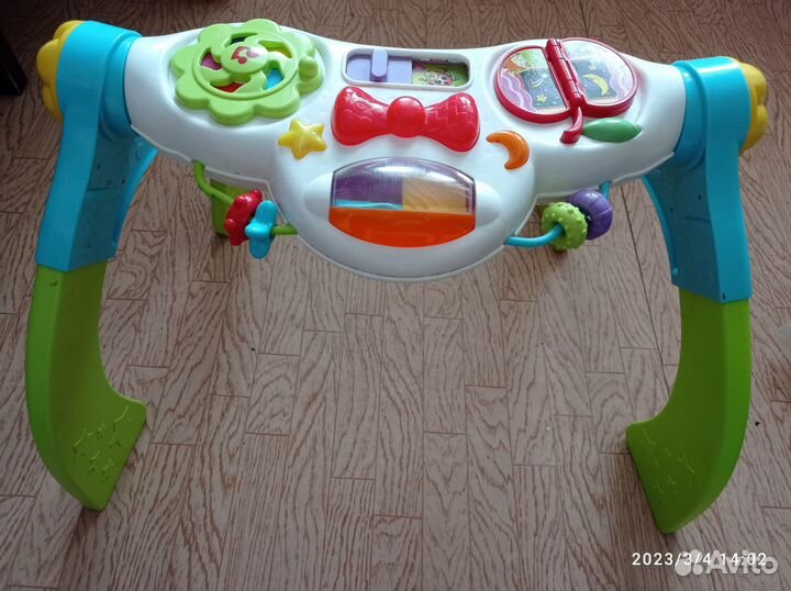 Развивающий столик музыкальный