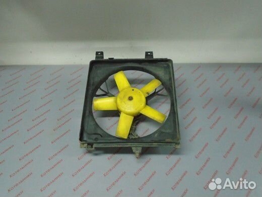 Nissan 21481-70J00 Моторчик вентилятора в сборе