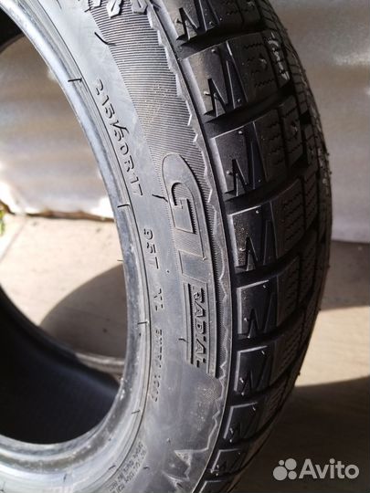 GT Radial Champiro IcePro 3 215/50 R17 95T