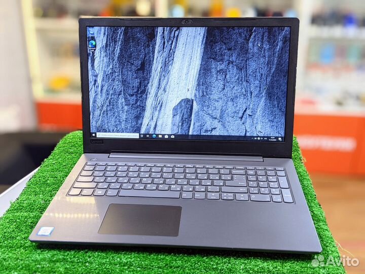 Ноутбук Lenovo V130-15IKB (Core i5-8250) гарантия