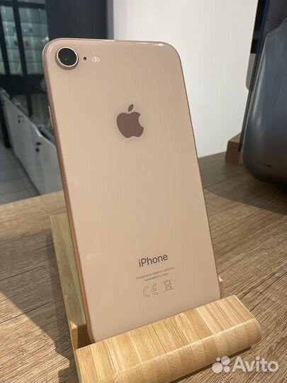 iPhone 8, 64 ГБ