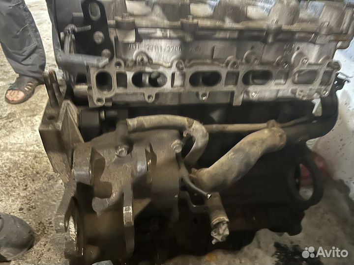 Двигатель D4EA