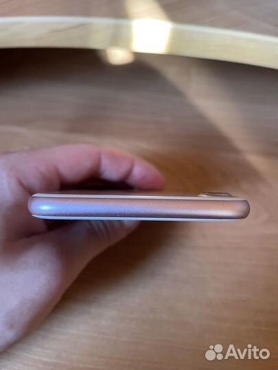Телефон iPhone 7 32Гб
