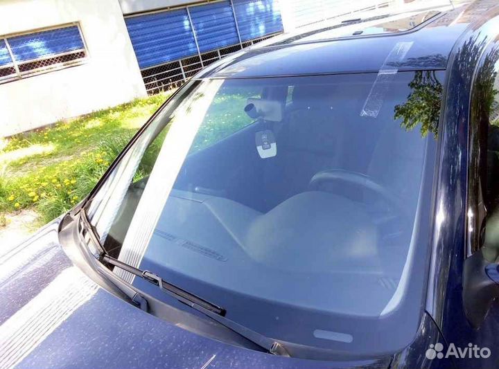 Стекло лобовое Mitsubishi Montero 4 3 Pajero