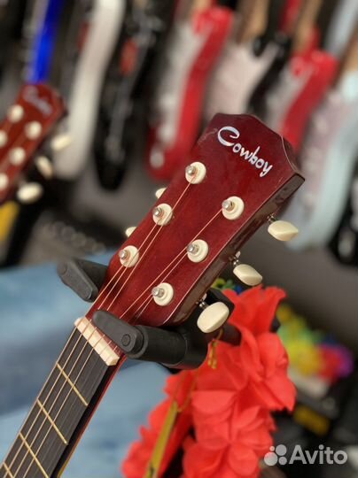 Акустическая гитара