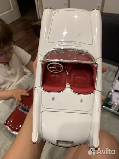 Машина ertl chevrolet corvette