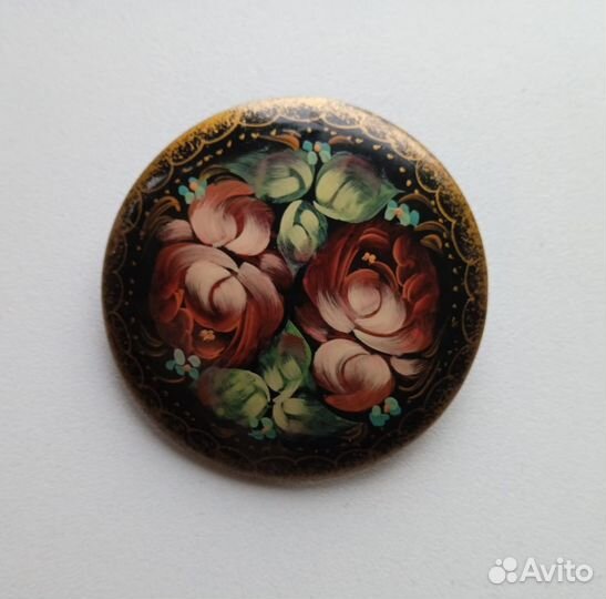 Винтажные броши лаковая миниатюра