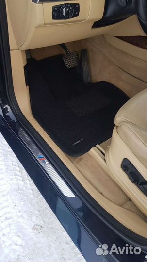 Автомобильные коврики в салон 3D