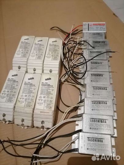 Электронный трансформатор Nobile 220v-12v