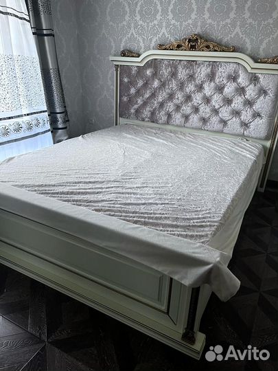 Продается спальня