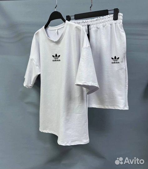 Спортивный костюм Adidas