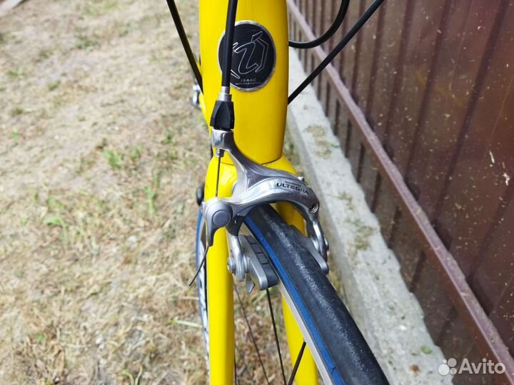 Шоссейный велосипед карбон isaac