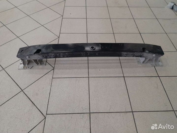 Усилитель бампера Ranqe Rover Sport 2