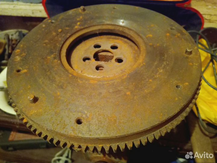 Маховик на Лансер 9