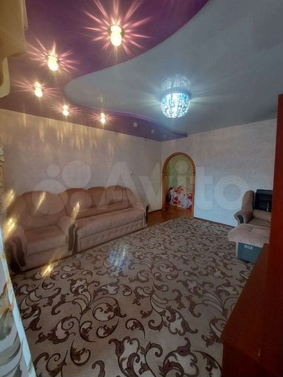 3-к. квартира, 68 м², 1/9 эт.